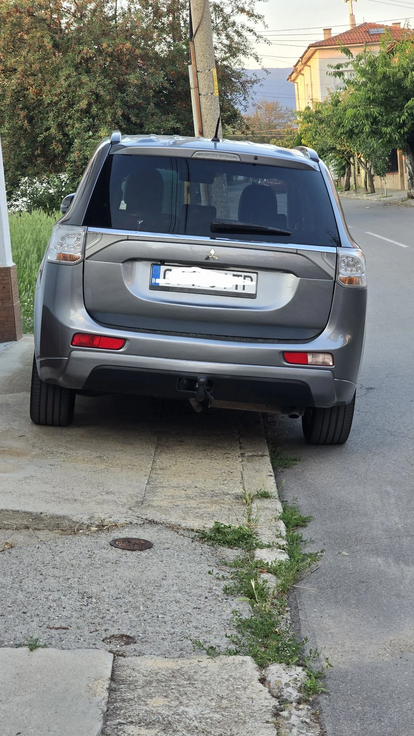 Mitsubishi Outlander PHEV, снимка 12 - Автомобили и джипове - 55068492
