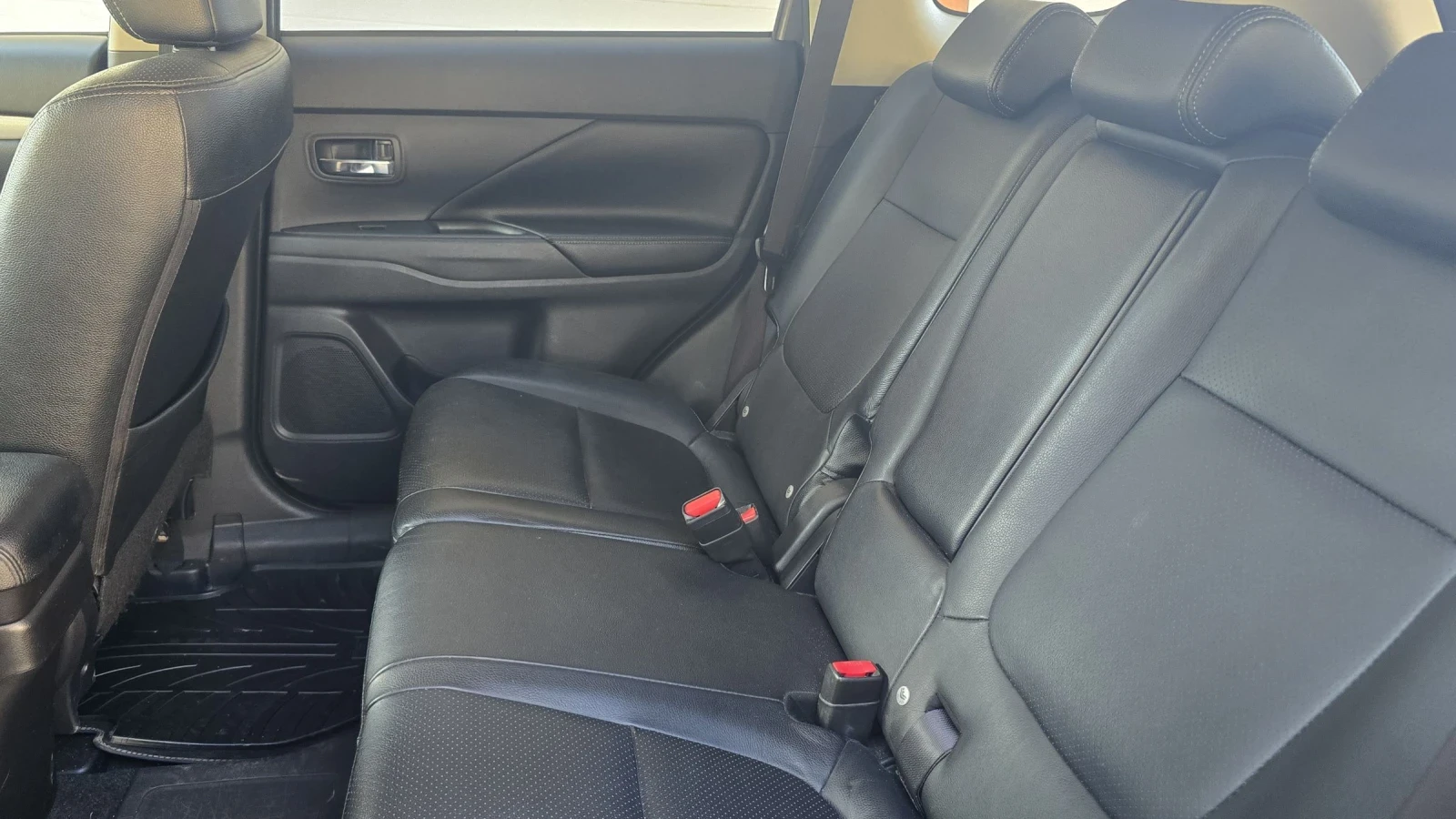 Mitsubishi Outlander PHEV, снимка 7 - Автомобили и джипове - 55068492