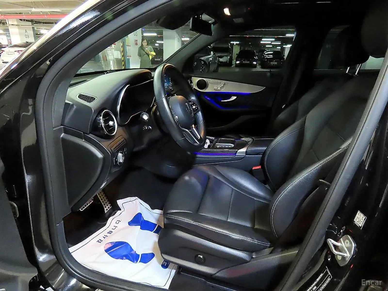 Mercedes-Benz GLC 220, снимка 12 - Автомобили и джипове - 55282552