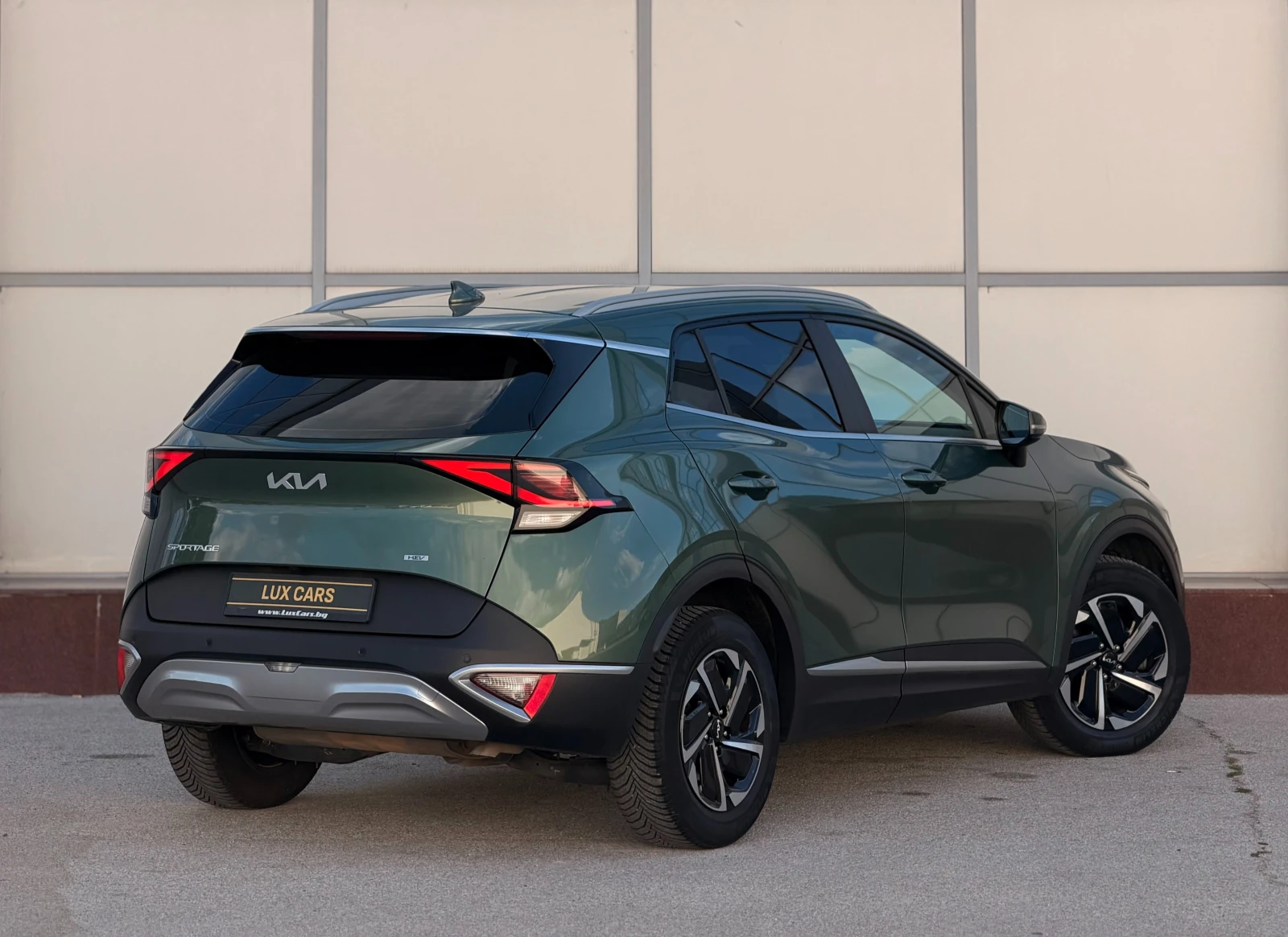 Kia Sportage - 1.6 T-GDi - Hybrid - 230к.с. - Navi - LED -, снимка 2 - Автомобили и джипове - 55289480