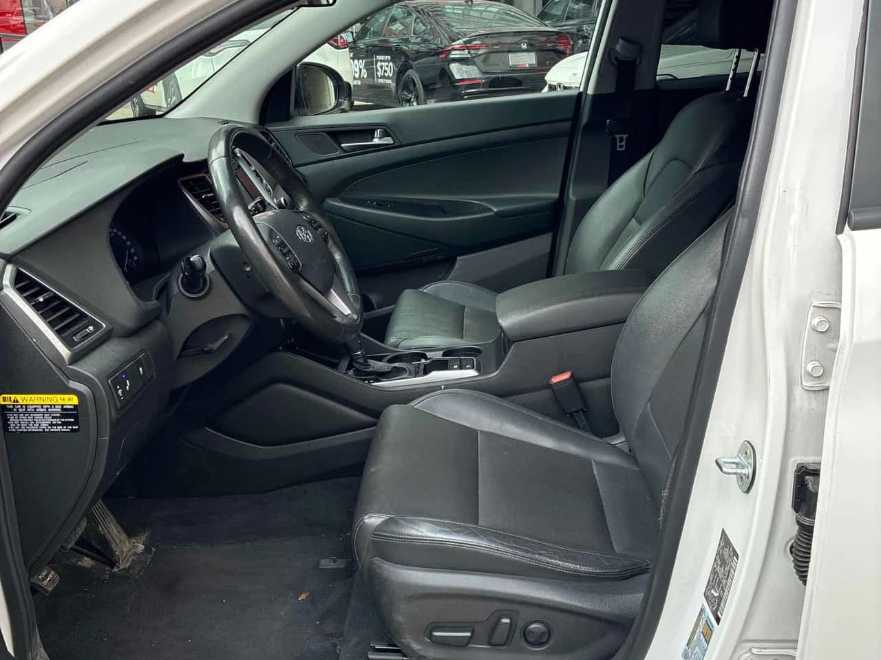 Hyundai Tucson * SE * АВТОКРЕДИТ БЕЗ ПЪРВОНАЧАЛНА ВНОСКА* , снимка 5 - Автомобили и джипове - 55777883