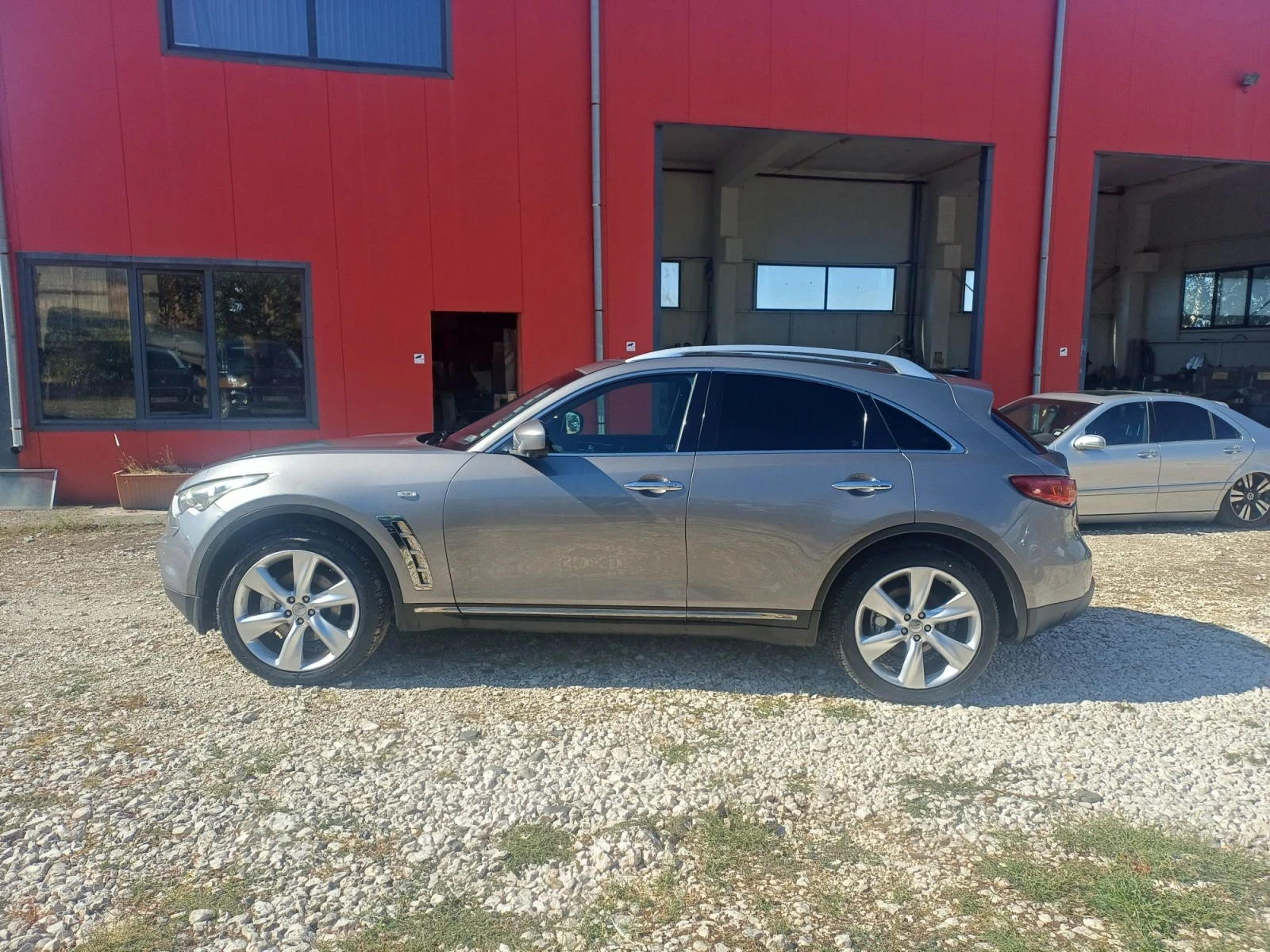 Infiniti Fx 50 Fx50.S LPG, снимка 7 - Автомобили и джипове - 56165895
