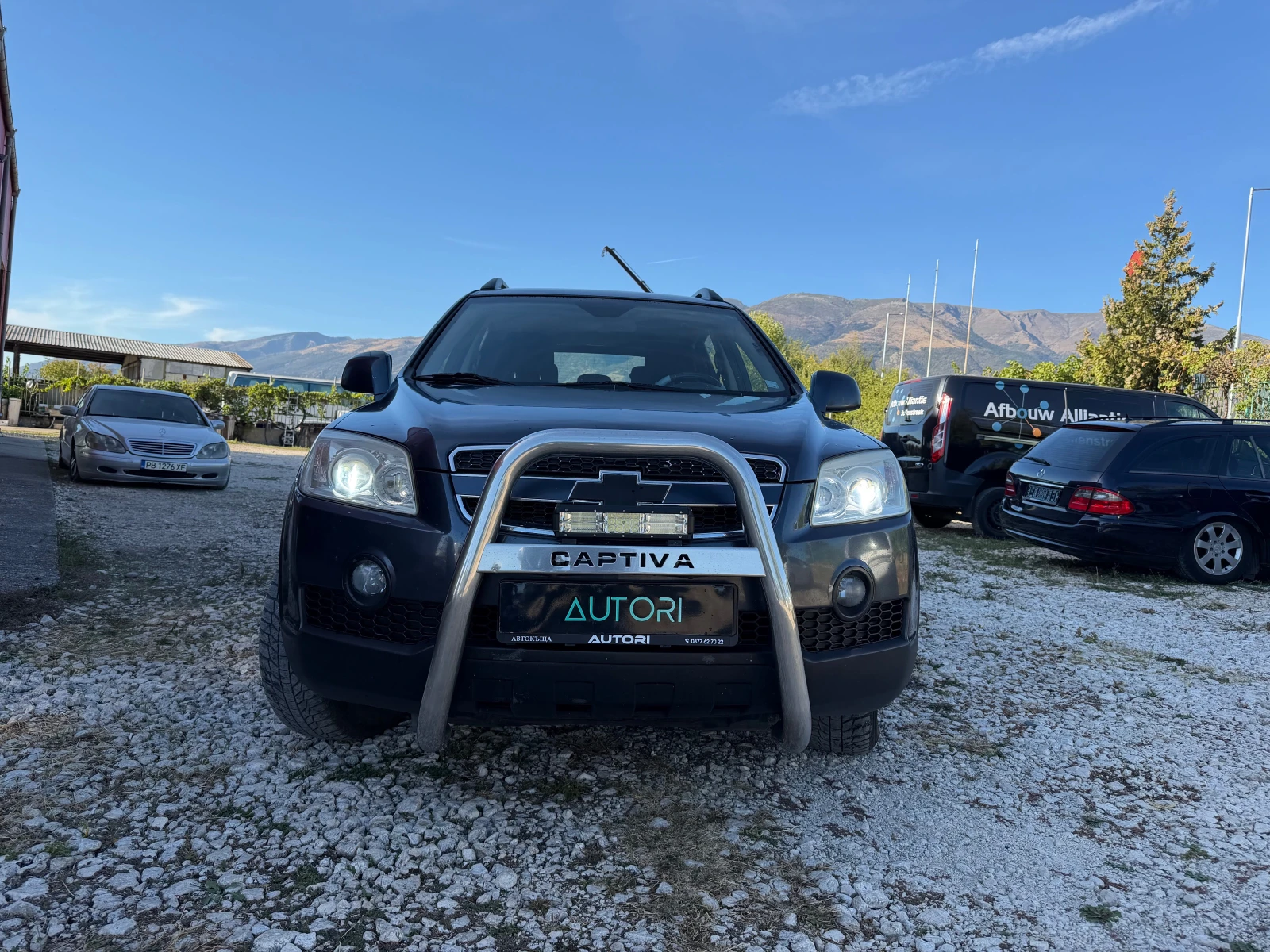 Chevrolet Captiva 4х4 ПЪРВИ СОБСТВЕНИК, снимка 2 - Автомобили и джипове - 56363046