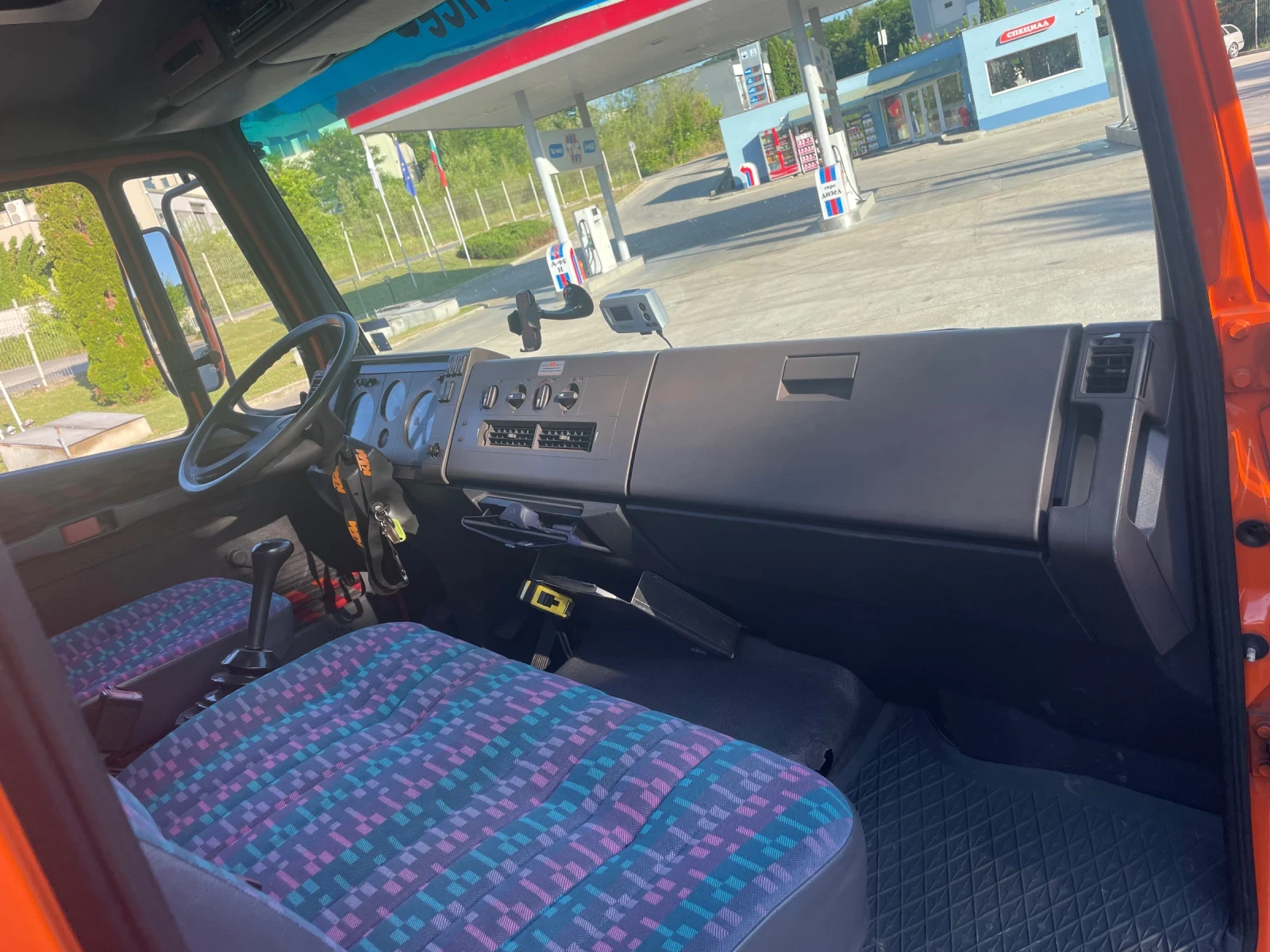 Mercedes-Benz 1117 Пътна Помощ, снимка 11 - Камиони - 55932058