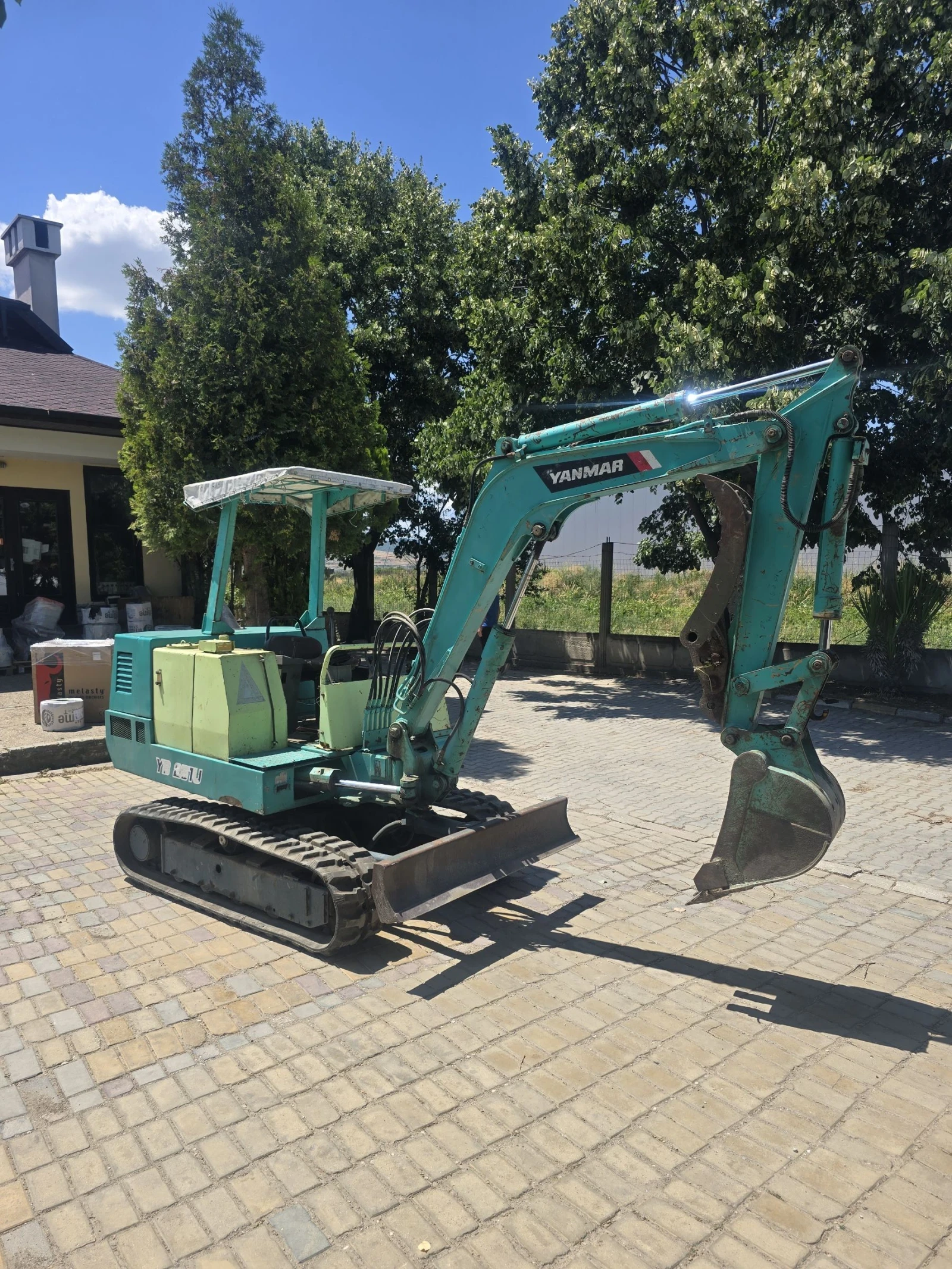 Багер Yanmar YB 251
