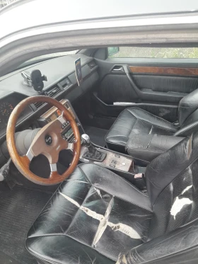 Mercedes-Benz 124, снимка 7