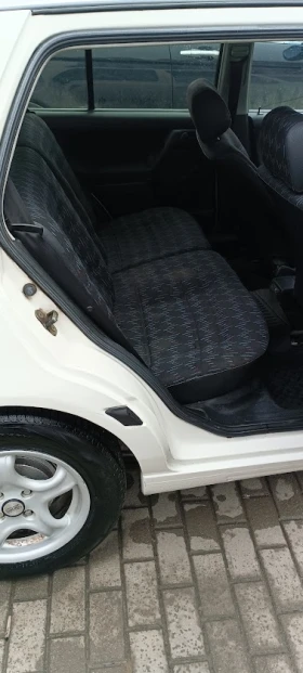 VW Golf 3 - 2000 € / 3911.66 лв. - 97372542 8