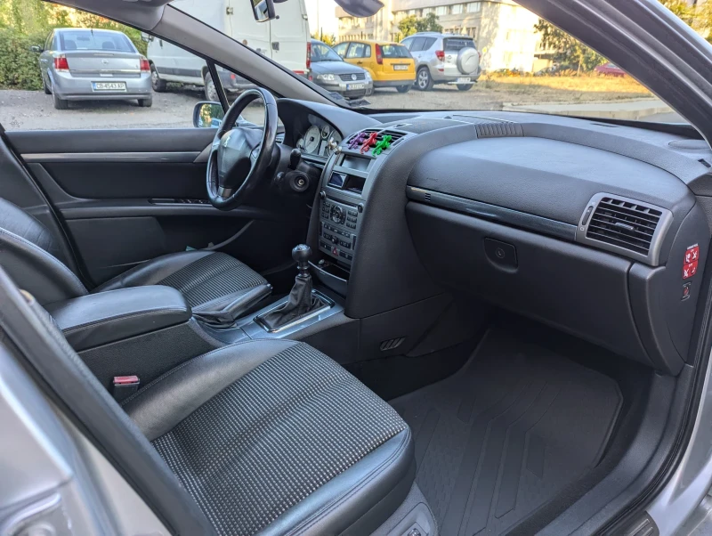 Peugeot 407 2.2, снимка 10 - Автомобили и джипове - 47005365