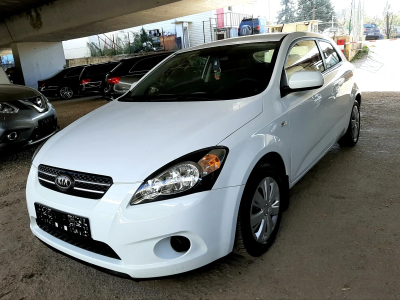 Kia Pro ceed 1.4i-FACELIFT ! , снимка 1 - Автомобили и джипове - 47730695