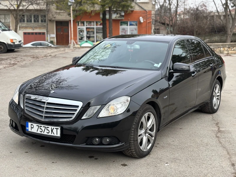 Mercedes-Benz E 220, снимка 2 - Автомобили и джипове - 48928645