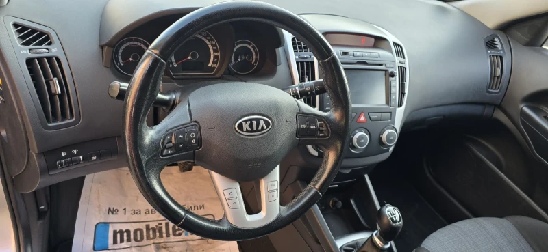 Kia Ceed 1.4i, 90k. , снимка 8 - Автомобили и джипове - 49263262