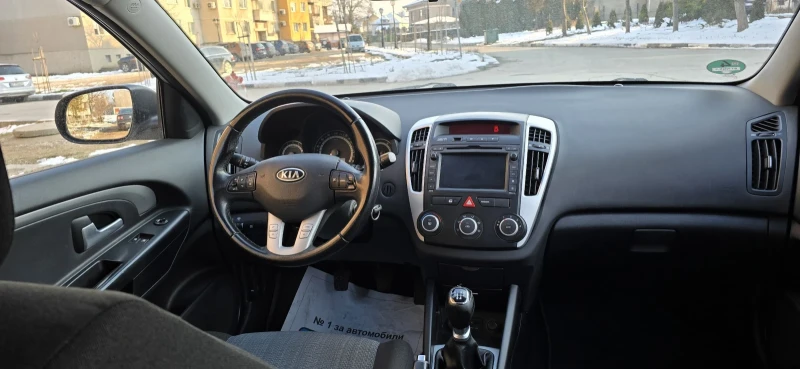 Kia Ceed 1.4i, 90k. , снимка 14 - Автомобили и джипове - 49263262