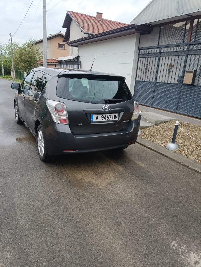 Toyota Verso, снимка 4 - Автомобили и джипове - 52570304