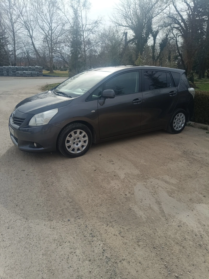 Toyota Verso, снимка 4 - Автомобили и джипове - 49507909