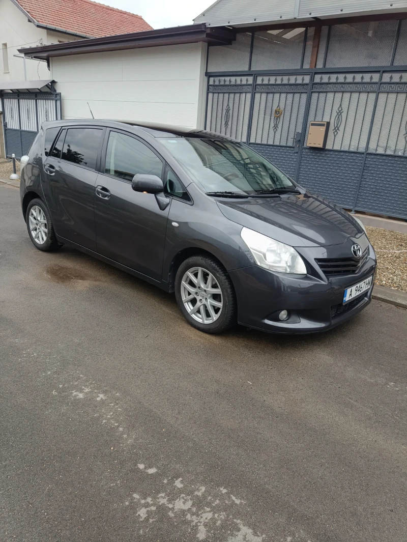 Toyota Verso, снимка 3 - Автомобили и джипове - 52570304