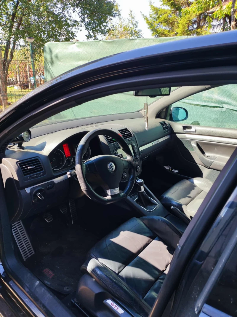 VW Golf, снимка 4 - Автомобили и джипове - 52020398