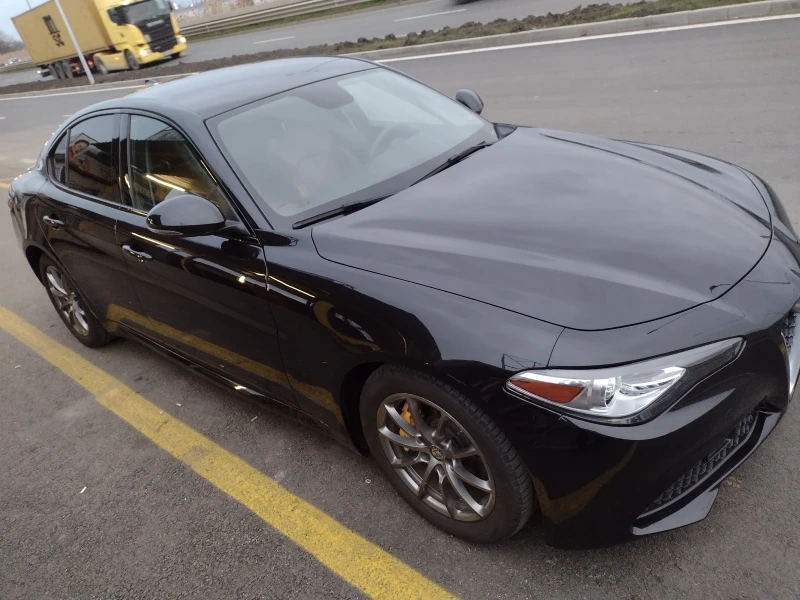 Alfa Romeo Giulia 2.0 Ti RWD, снимка 3 - Автомобили и джипове - 53105311