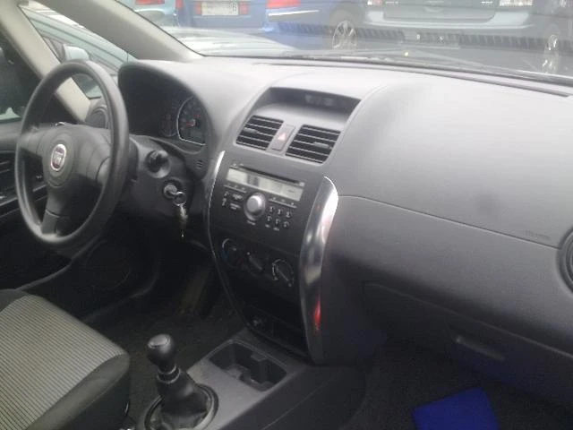 Fiat Sedici 1.6i /2.0 MJTD, снимка 9 - Автомобили и джипове - 21582207