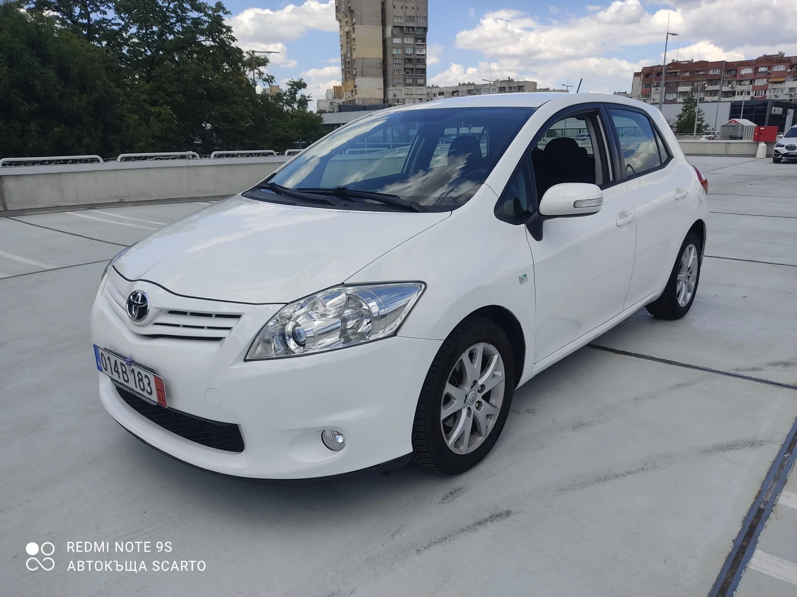 Toyota Auris 1.33i, бензин, климатроник, 2012г. - изображение 3