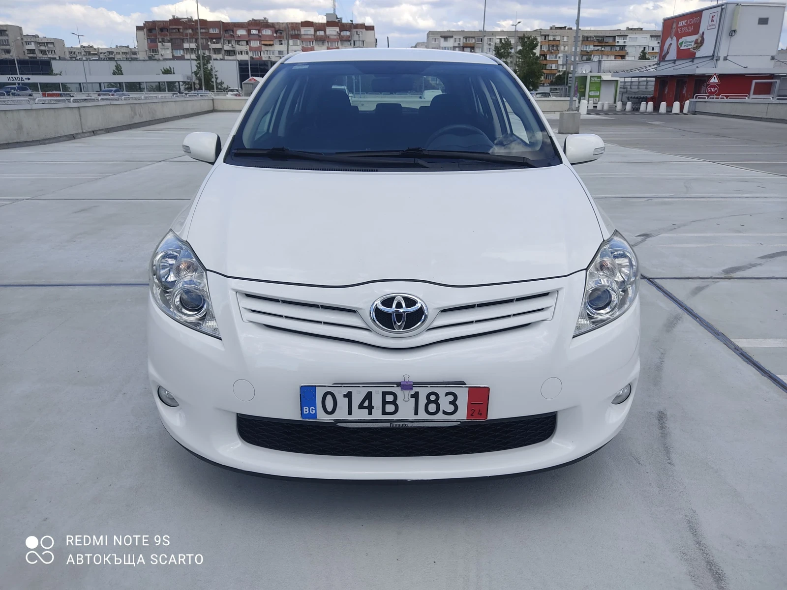 Toyota Auris 1.33i, бензин, климатроник, 2012г. - изображение 2