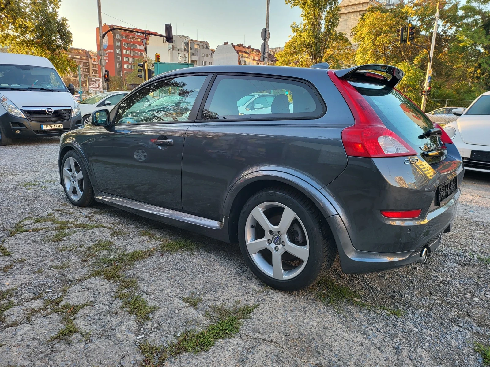 Volvo C30 R-design 116k.c.  - изображение 6