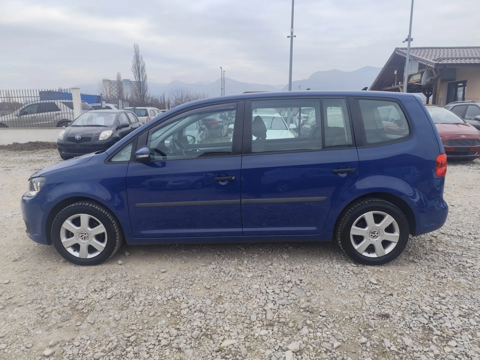 VW Touran 1.6 дизел 105 коня - изображение 9