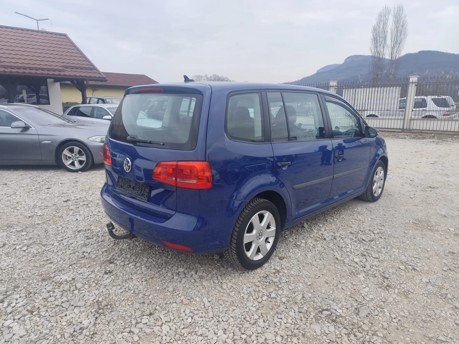 VW Touran 1.6 дизел 105 коня - изображение 5