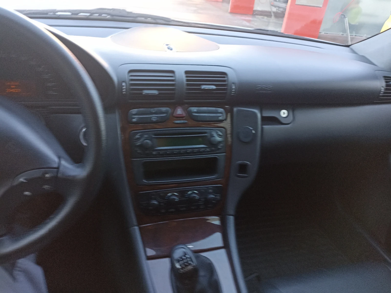Mercedes-Benz C 200 1800 - изображение 8