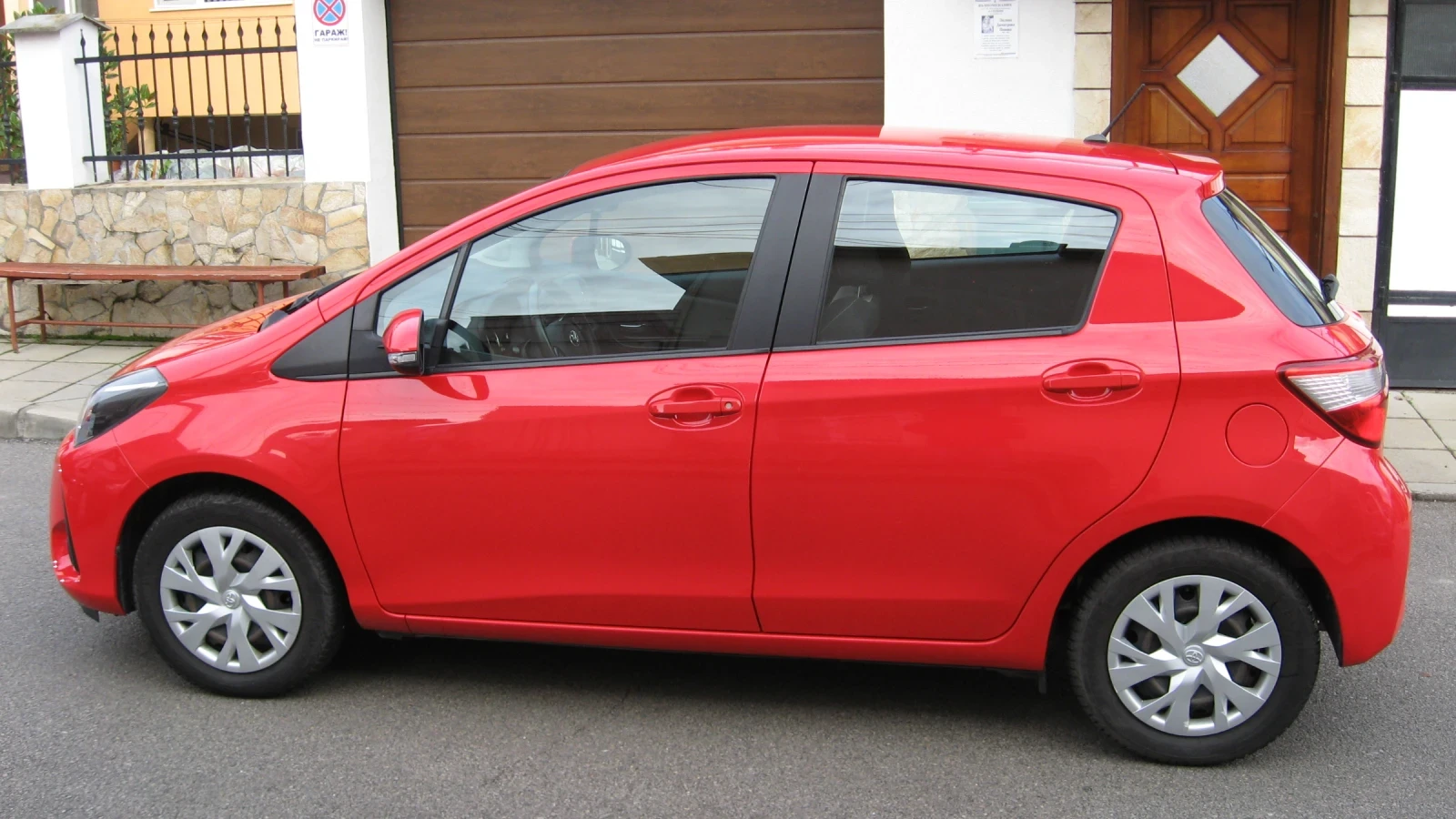 Toyota Yaris 1.5 - изображение 3