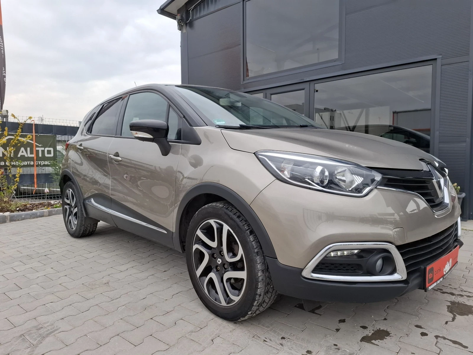 Renault Captur 1.2TCe* * ���������* * kamera* * EU5 | Mobile.bg � ����������� 9