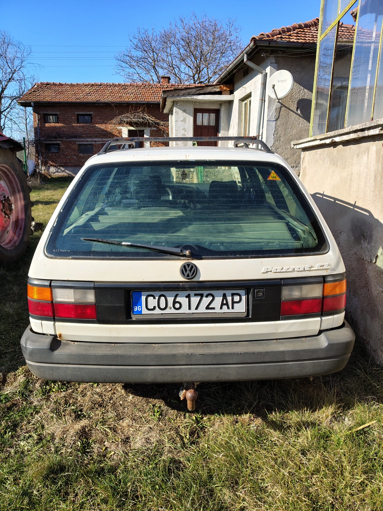 VW Passat 1.6 Карбуратор - изображение 3