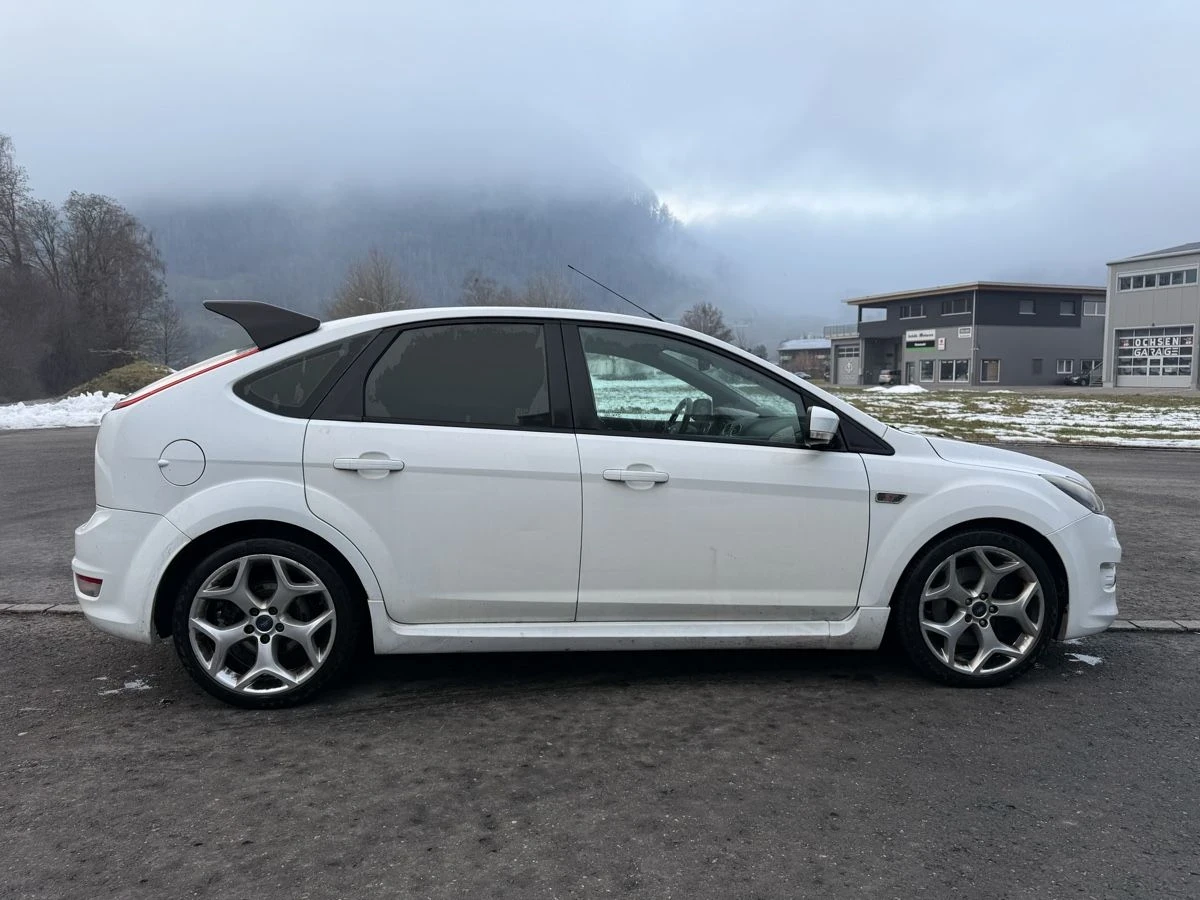 Ford Focus ST 2.5T 225ps 6 speed Swiss | Mobile.bg � ����������� 6