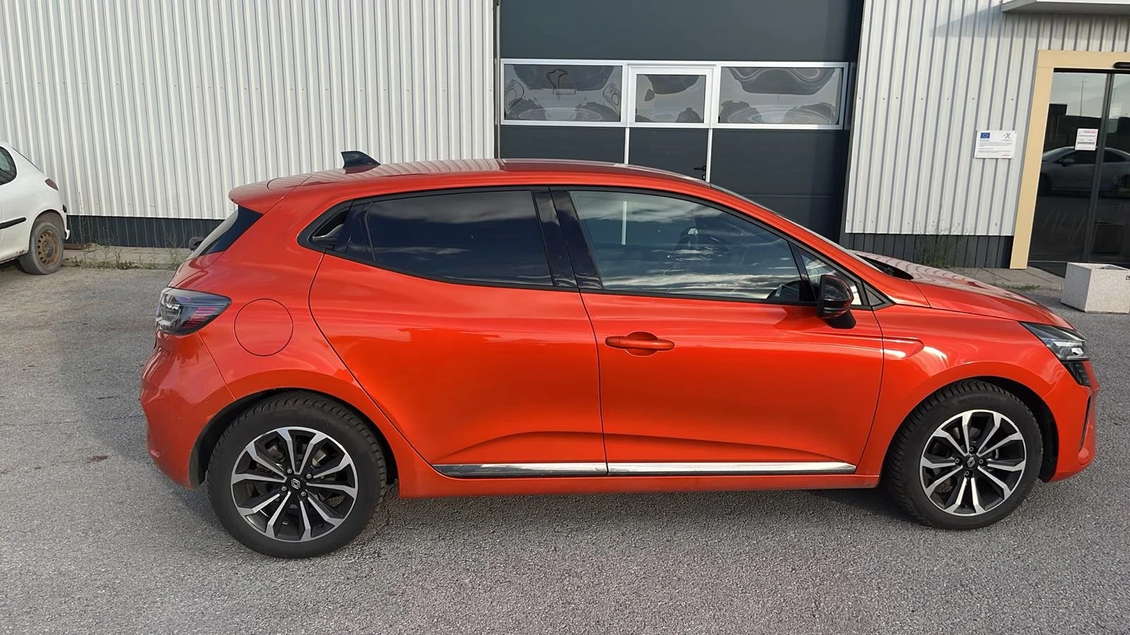 Renault Clio 1.0 TCE - изображение 4