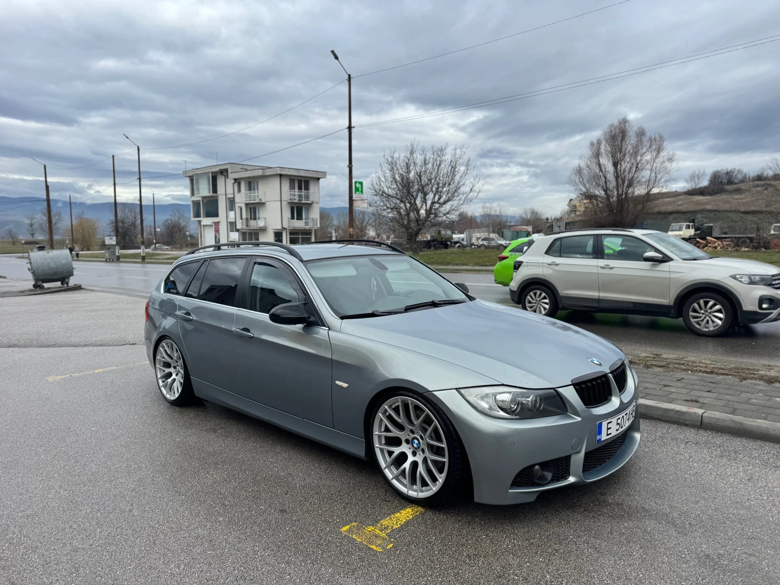BMW 330