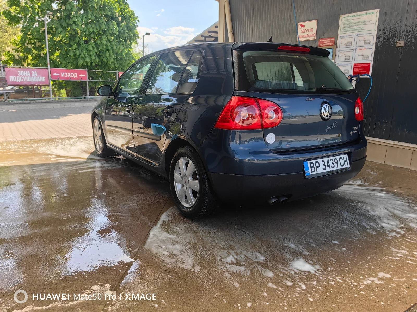 VW Golf 1.9, снимка 3 - Автомобили и джипове - 54357047