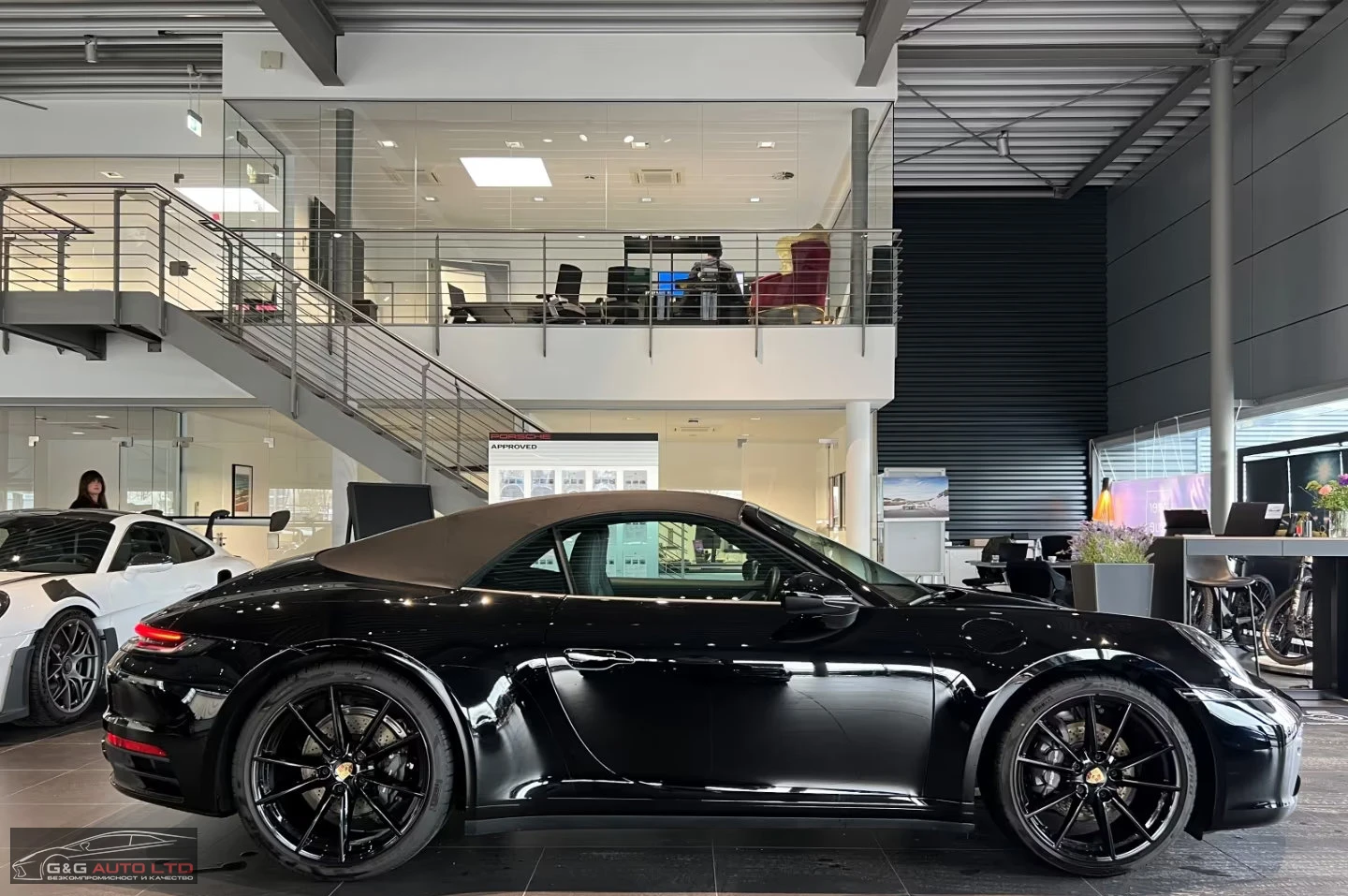 Porsche 911 992/CARRERA/385HP/PDK/SPORT-EXHAUST/CAM/BOSE/422z, снимка 8 - Автомобили и джипове - 54605813