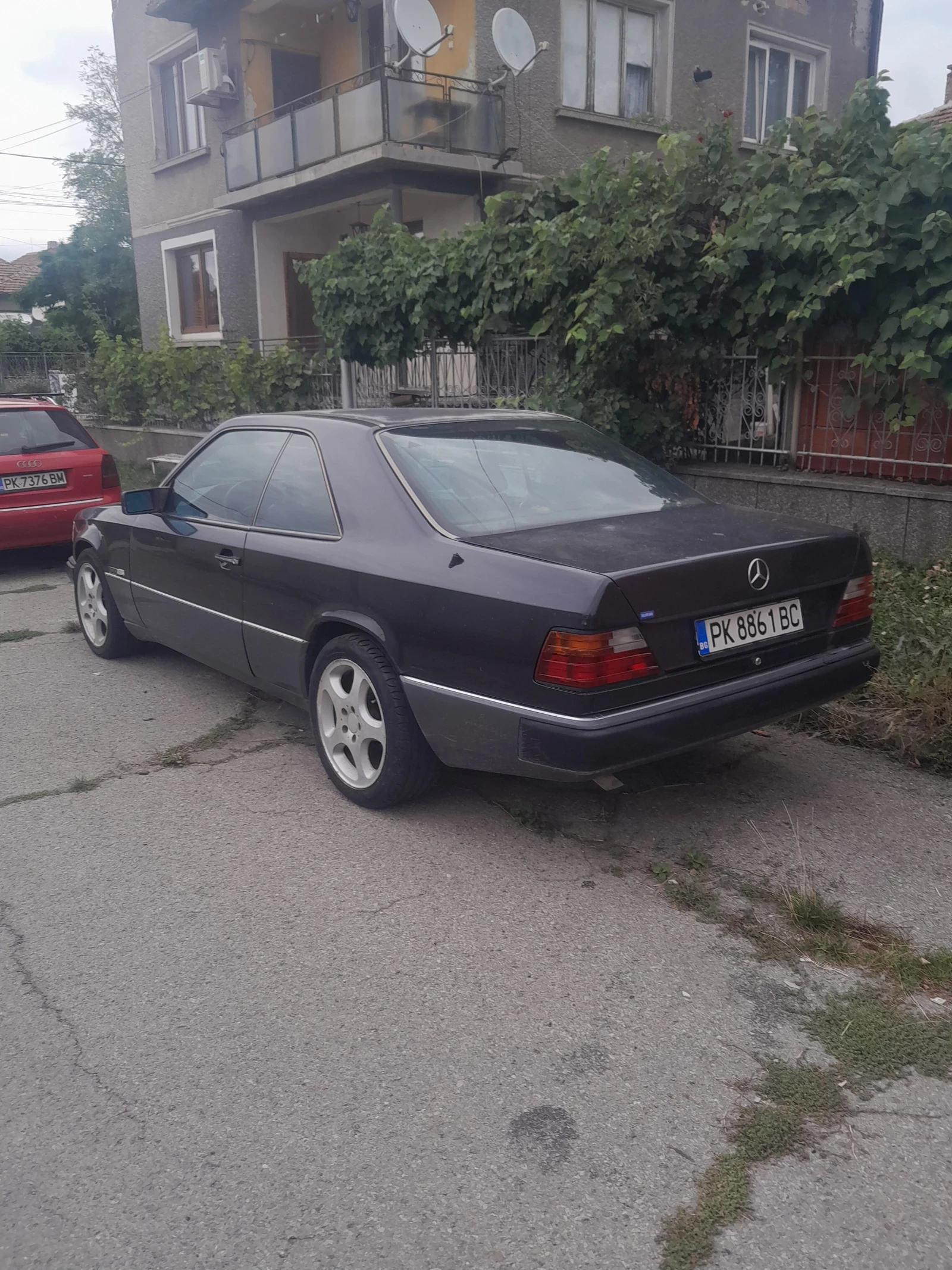 Mercedes-Benz 124, снимка 4 - Автомобили и джипове - 54670404