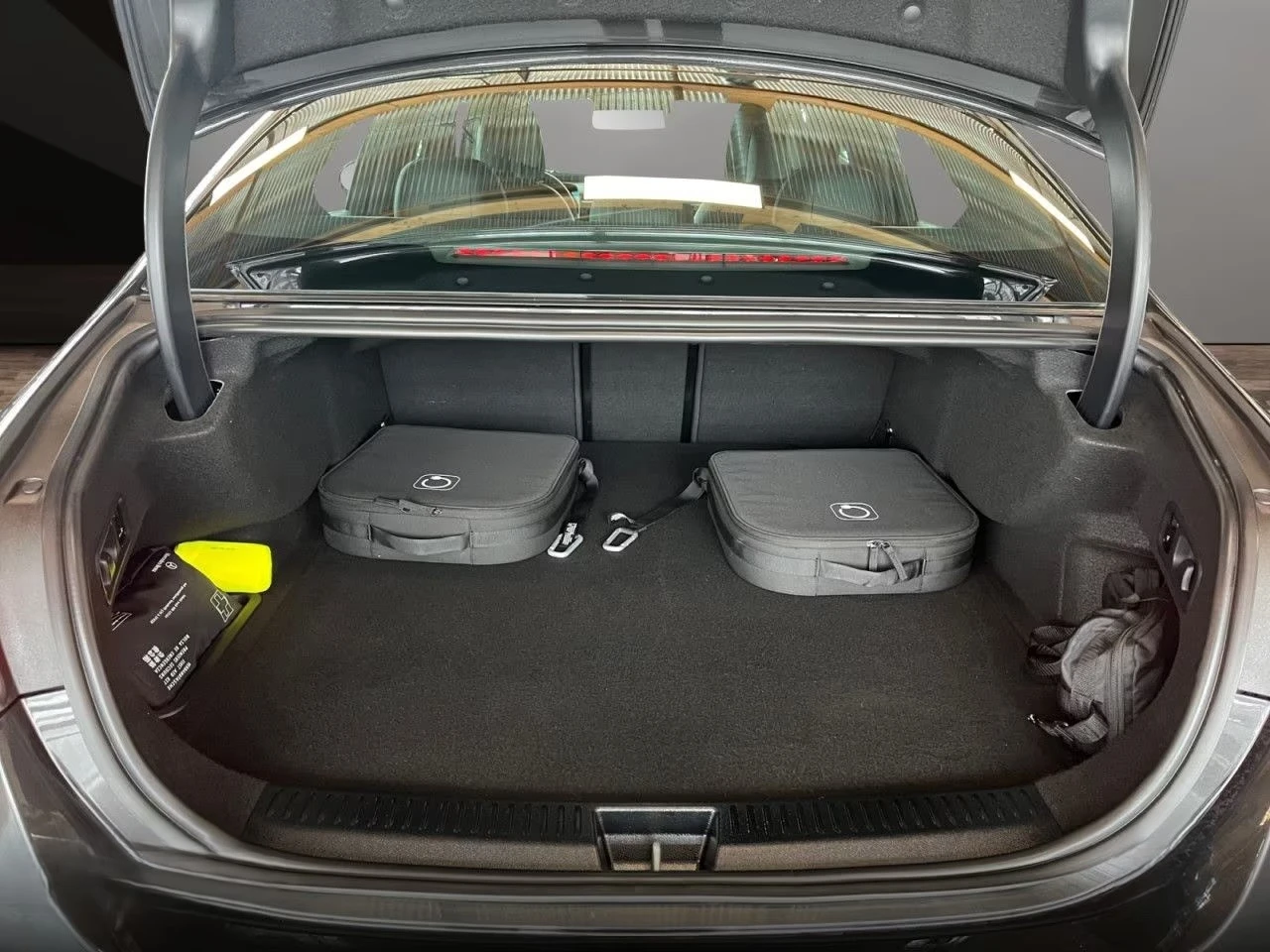 Mercedes-Benz E 300 de / AMG / 360 / BURMESTER / DISTRONIC, снимка 5 - Автомобили и джипове - 54820327