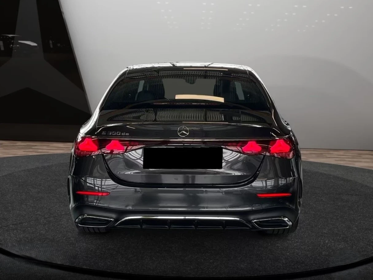 Mercedes-Benz E 300 de / AMG / 360 / BURMESTER / DISTRONIC, снимка 4 - Автомобили и джипове - 54820327