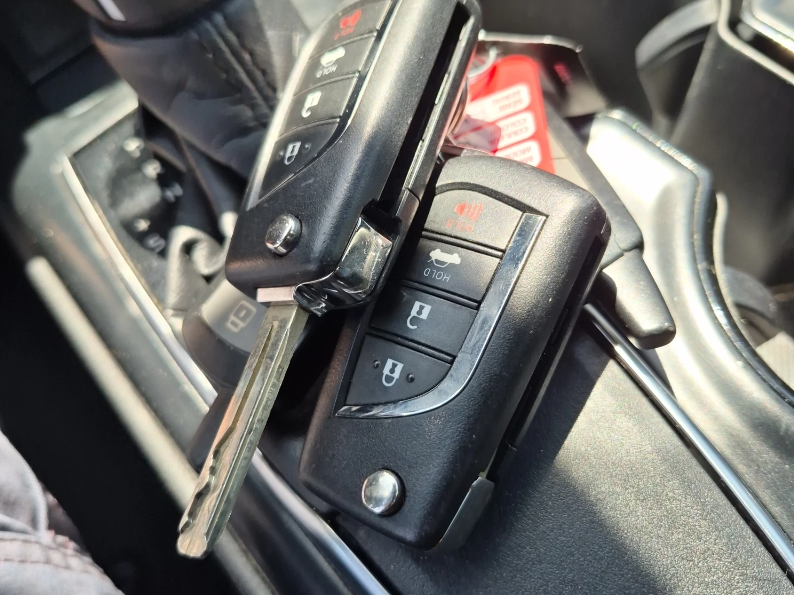 Toyota Camry SE, снимка 10 - Автомобили и джипове - 54992503