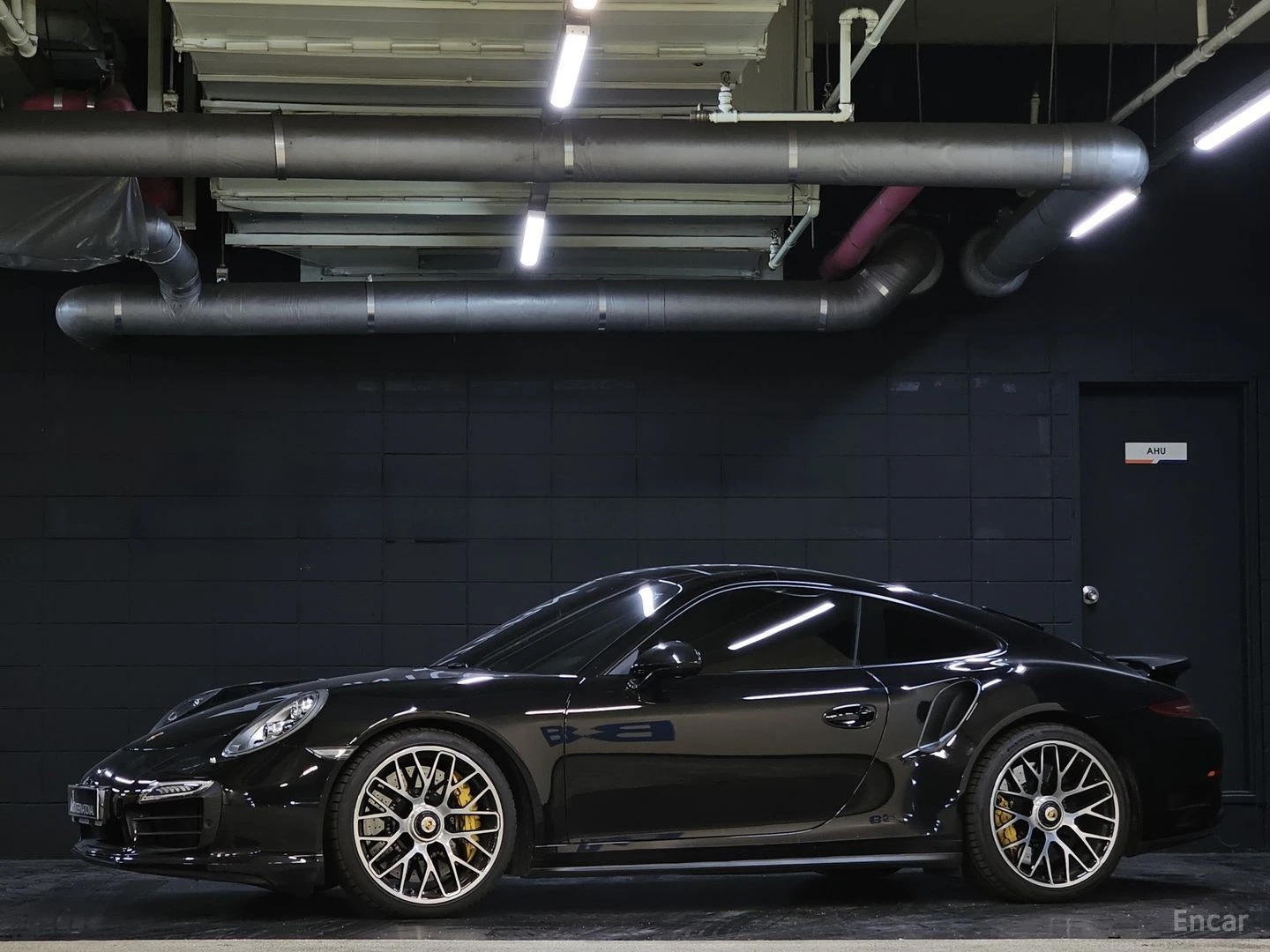 Porsche 911 991.1* TURBO S* КЕРАМИКА* iPE* BURMESTER* ОБДУХ, снимка 2 - Автомобили и джипове - 55468462