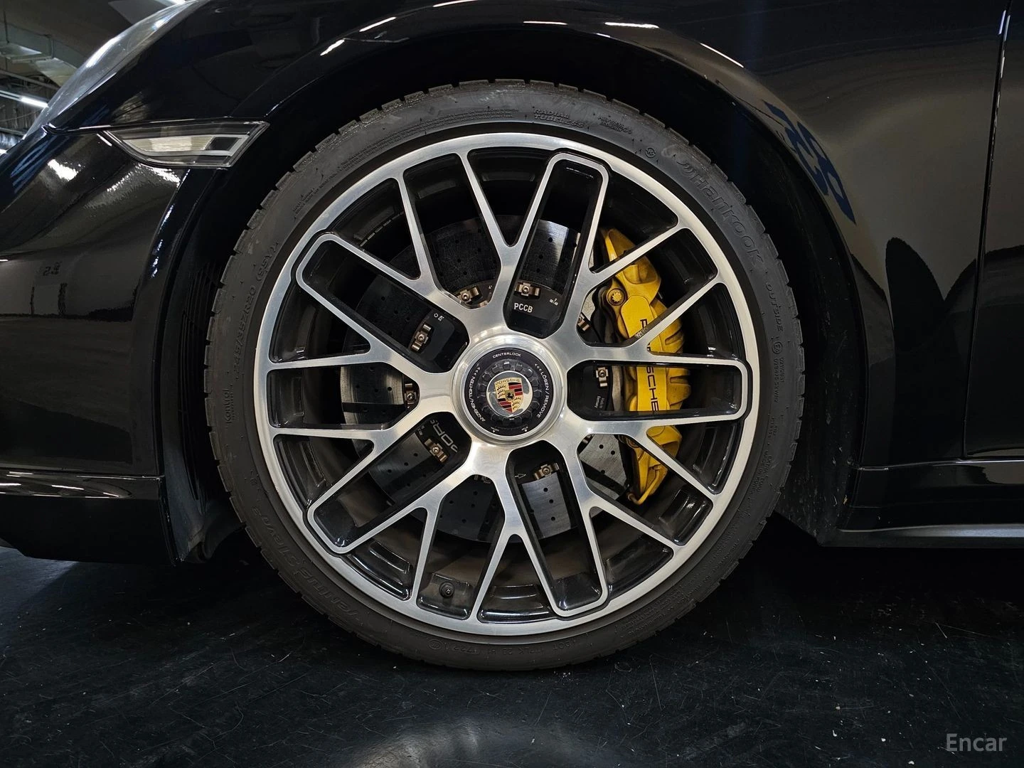 Porsche 911 991.1* TURBO S* КЕРАМИКА* iPE* BURMESTER* ОБДУХ, снимка 15 - Автомобили и джипове - 55468462