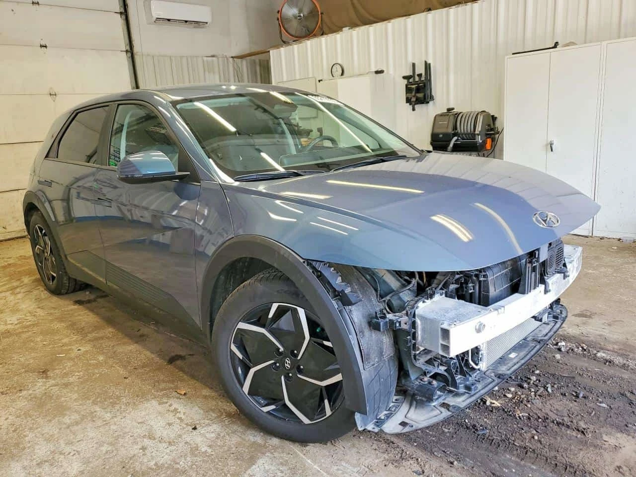 Hyundai Ioniq SE RWD / ������� ������ ����� / Carfax | Mobile.bg � ����������� 4