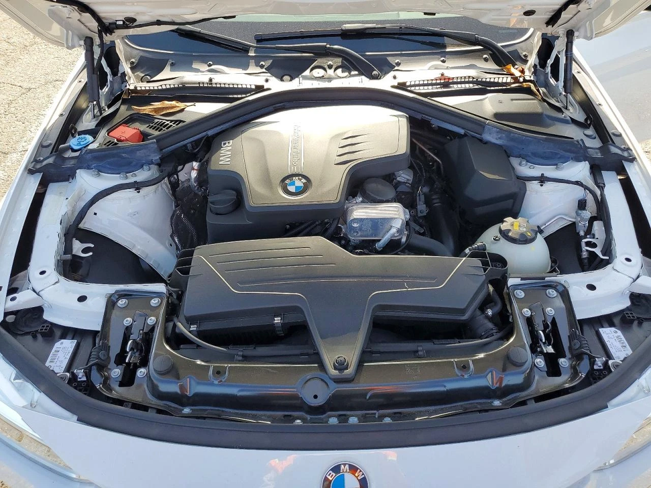 BMW 320 2.0l I, снимка 10 - Автомобили и джипове - 56454147