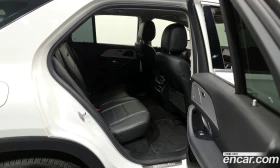 Mercedes-Benz GLE GLE300d 4MATIC, снимка 12