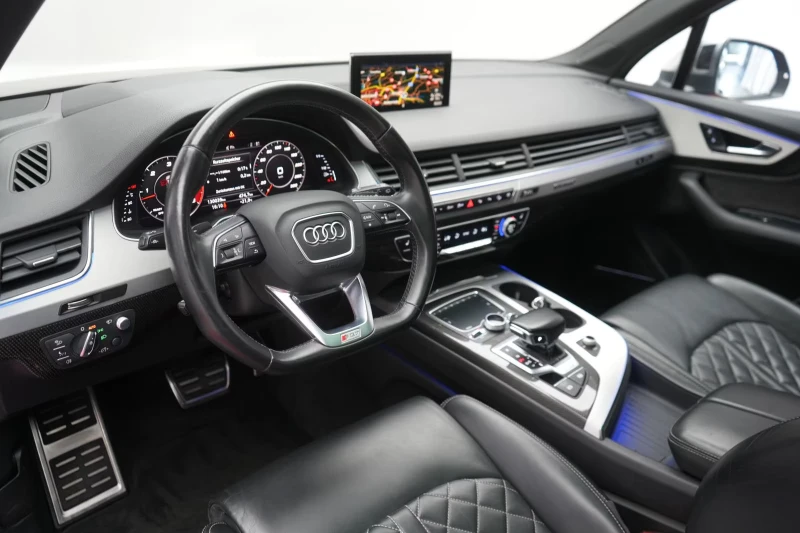 Audi SQ7 4.0TDI/435HP/QUATTRO/PANO/MEMO/HUD/LED/AHK/277G, снимка 5 - Автомобили и джипове - 51615126
