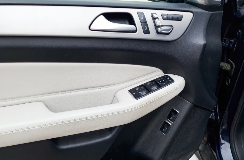 Mercedes-Benz GLE 43 AMG 43 AMG, снимка 10 - Автомобили и джипове - 52688629