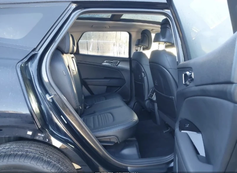 Kia Sportage, снимка 9 - Автомобили и джипове - 53372438
