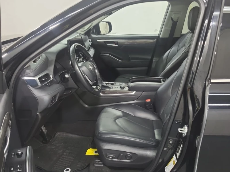 Toyota Highlander * PLATINUM * CARFAX * 7-местен * Без инциденти * , снимка 5 - Автомобили и джипове - 53437960