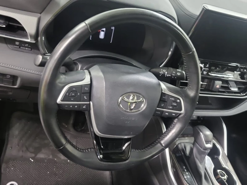 Toyota Highlander * PLATINUM * CARFAX * 7-местен * Без инциденти * , снимка 11 - Автомобили и джипове - 53437960